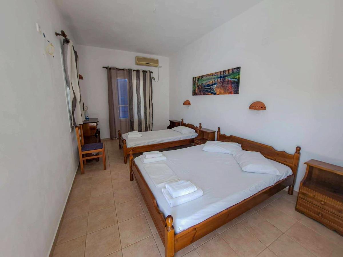 Sifneiko Arxontiko Hotel Фарос Стая снимка